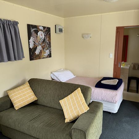 Picton'S Waikawa Bay Holiday Park Exterior photo