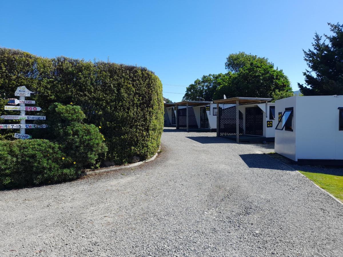 Picton'S Waikawa Bay Holiday Park Exterior photo