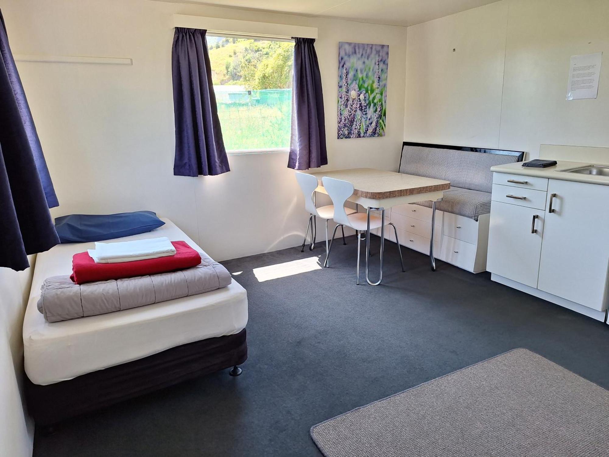 Picton'S Waikawa Bay Holiday Park Exterior photo