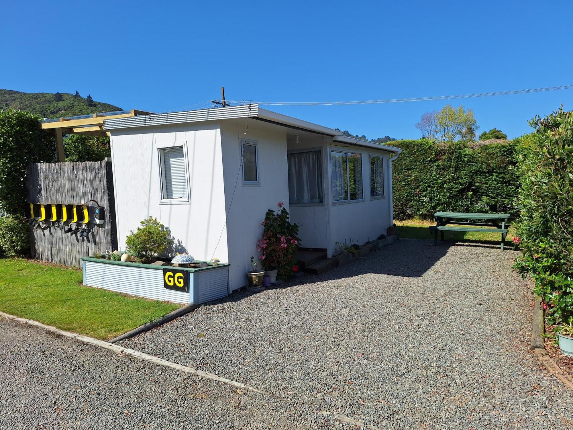 Picton'S Waikawa Bay Holiday Park Exterior photo
