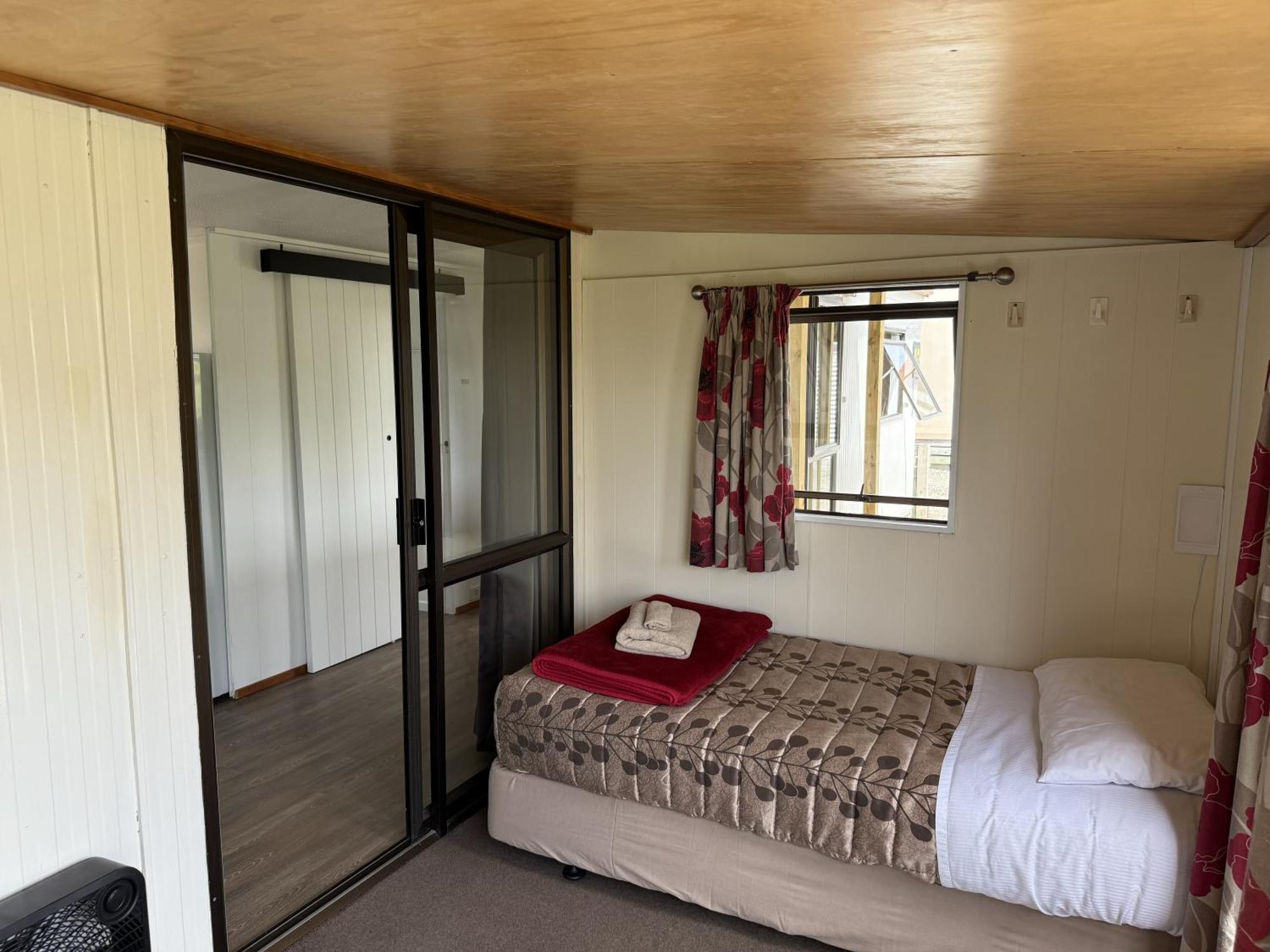 Picton'S Waikawa Bay Holiday Park Exterior photo