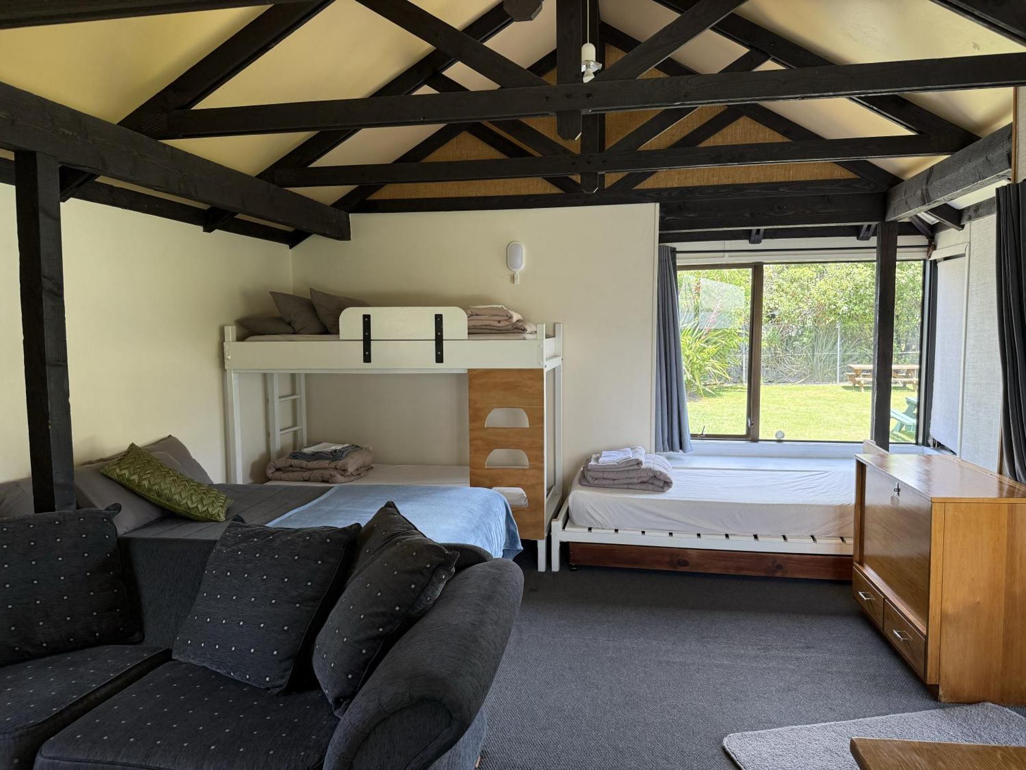 Picton'S Waikawa Bay Holiday Park Exterior photo