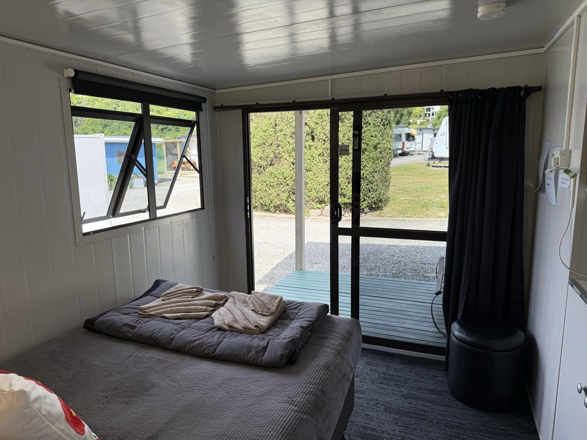 Picton'S Waikawa Bay Holiday Park Exterior photo